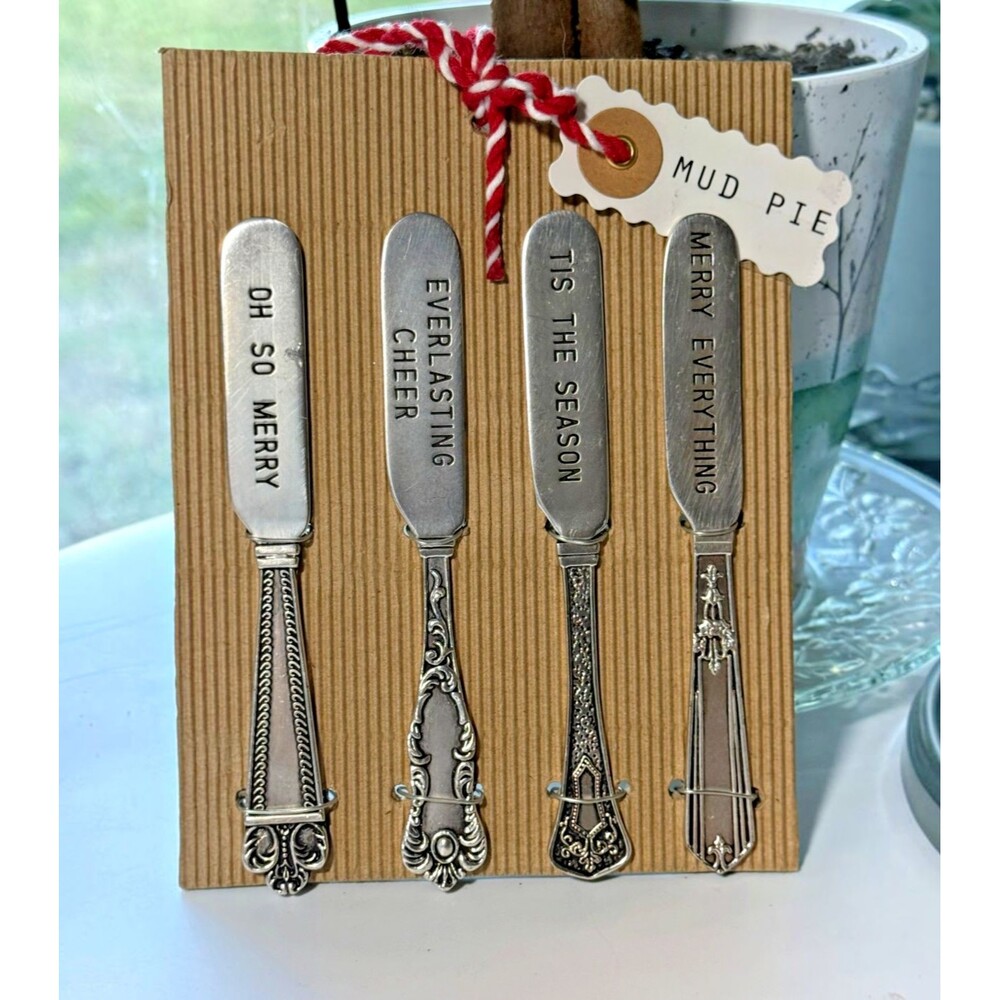 Mud Pie Set of 4 Metal Stamped Christmas Holiday Season Spreaders New